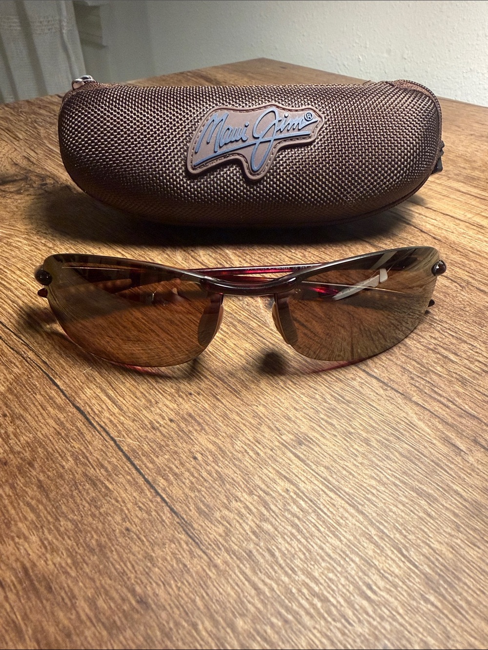 Authentic Maui Jim Makaha MJ-405-10 polarized sport sunglasses.